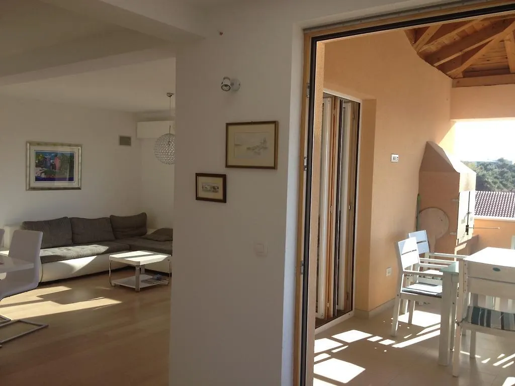Apartment Mara Petrcane